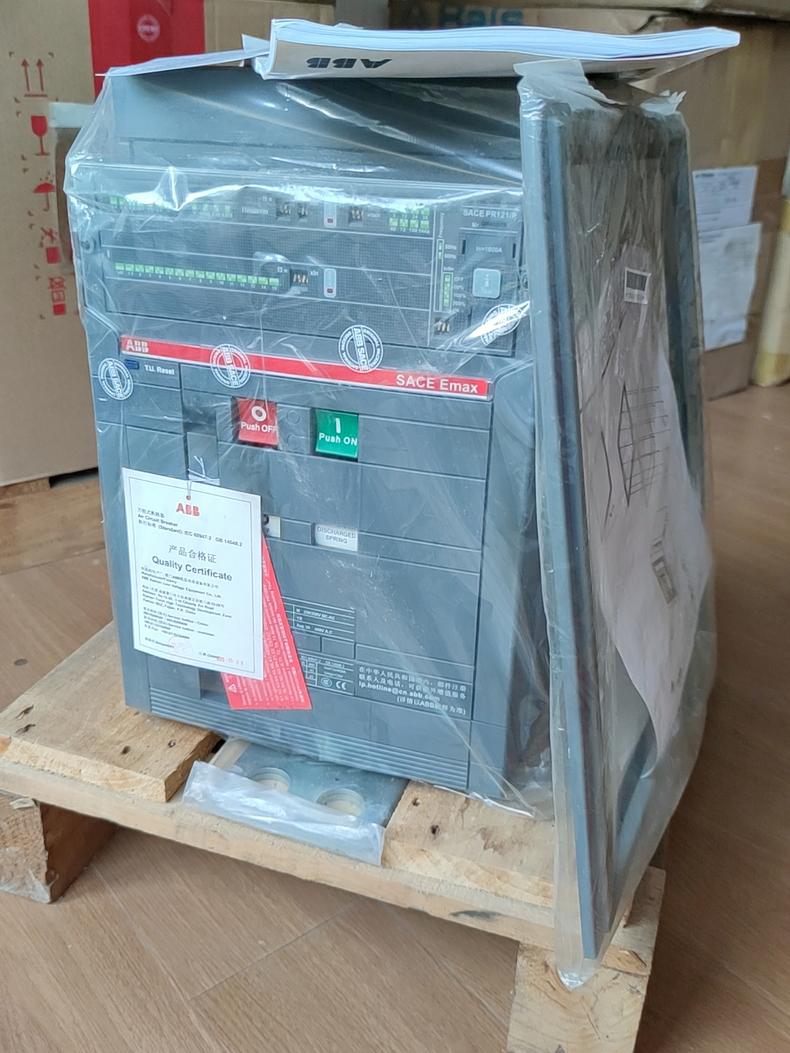 框架斷路器E1B1600R1600